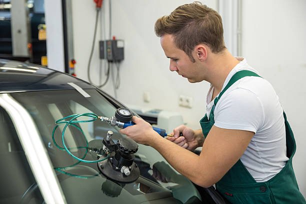 Auto Glass Replacement in Long Beach, CA