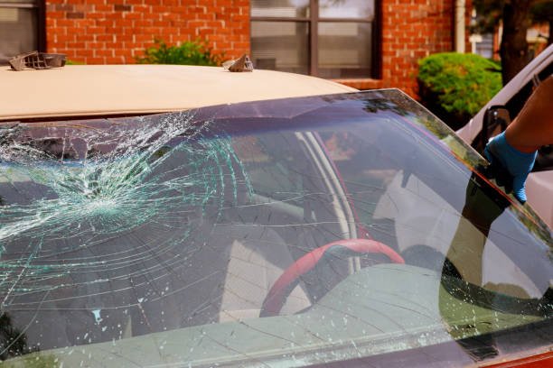 Windshield Replacement in Long Beach, CA